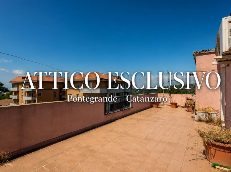 Attico in vendita, via Ettore Vitale  54, Pontegrande, Catanzaro