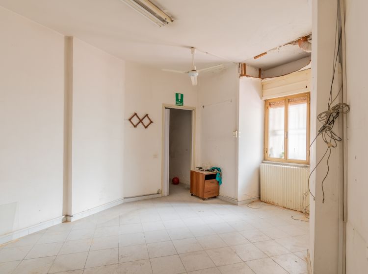 Appartamento in vendita, via Generale Francesco Pignatelli  16bis, Centro, Napoli