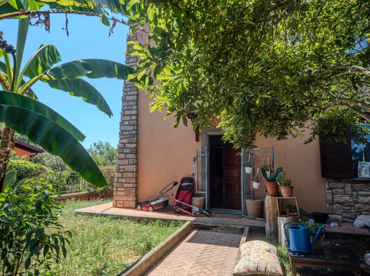 Villa in vendita, via dei Ludi  14B, Sutri