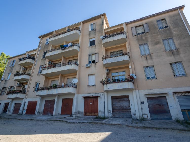 Quadrilocale in vendita, via Eugenio de Riso  28, San Leonardo, Catanzaro
