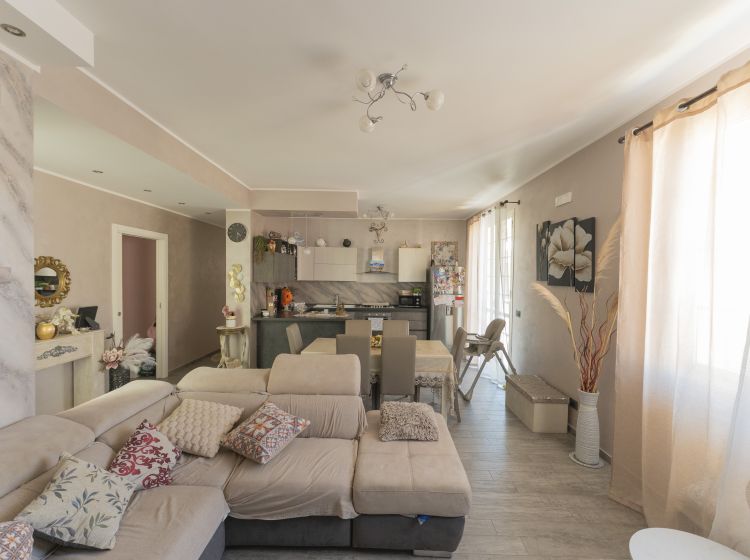 Quadrilocale in vendita, via Massimo D'Azeglio  9, Villabate