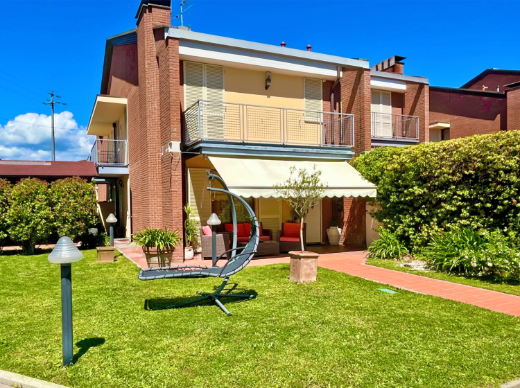 Villa in vendita, San Macario, Lucca