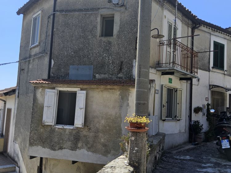 Terratetto unifamiliare in vendita, via Roma, Grotteria