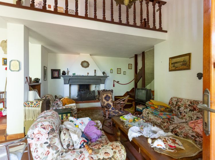 Villa in vendita, via Poggio alla Pietra  9, Lajatico