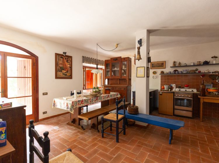 Villa in vendita, via Poggio alla Pietra  9, Lajatico