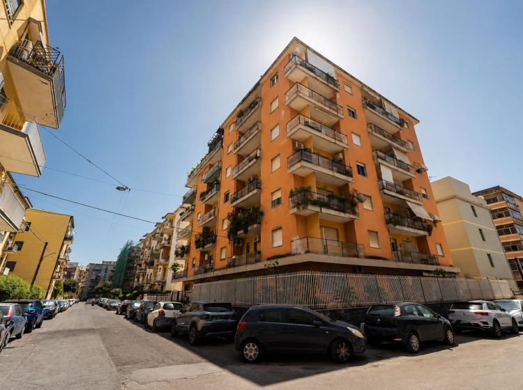 Bilocale in vendita, via Costanza D'Aragona  17, Borgo, Catania