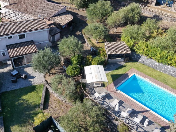 Casale in vendita, via Millicucco, Piedimonte Etneo