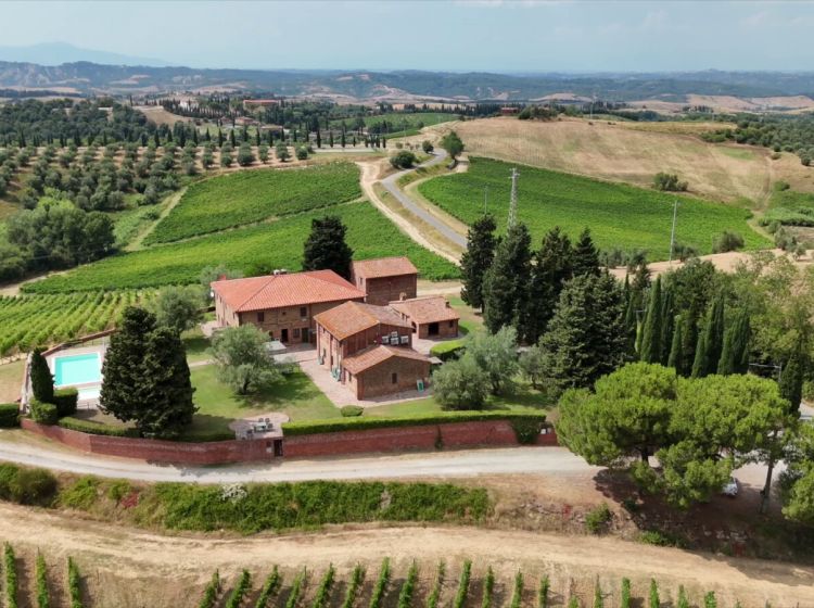 Casale in vendita, via Cerroni, Castelfalfi, Montaione