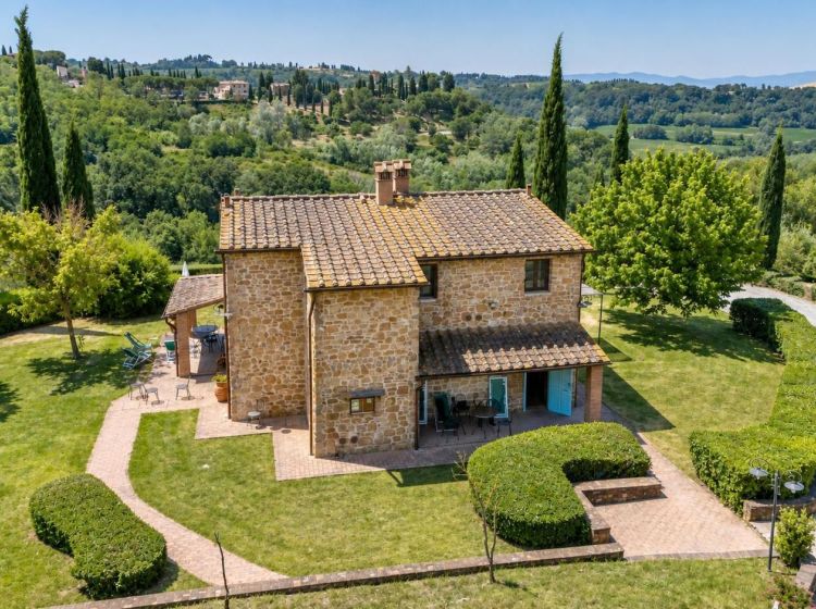 Casale in vendita, via Cerroni, Castelfalfi, Montaione