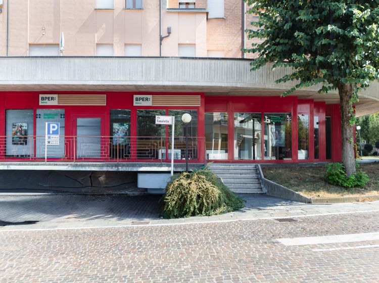 Filiale bancaria in vendita, via Canaletto  15, Casalgrande