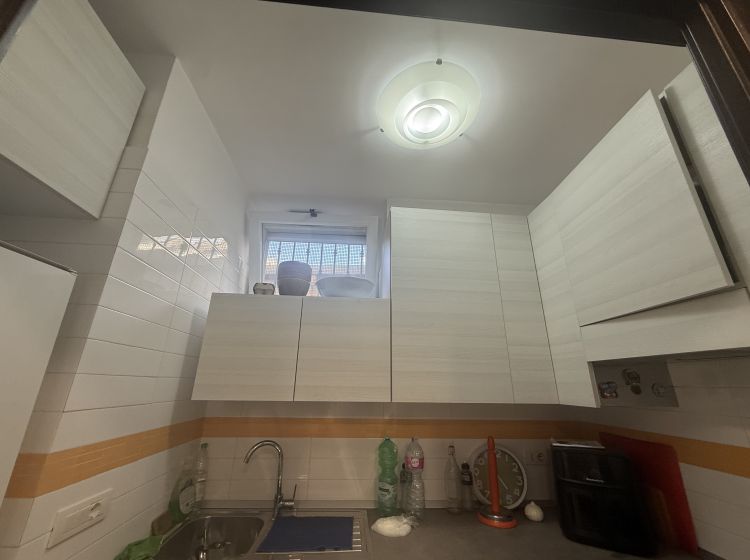 Bilocale in vendita, via Ponte della Maddalena  147, Centro, Napoli