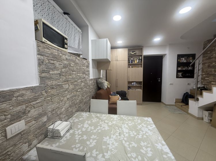 Bilocale in vendita, via Ponte della Maddalena  147, Centro, Napoli