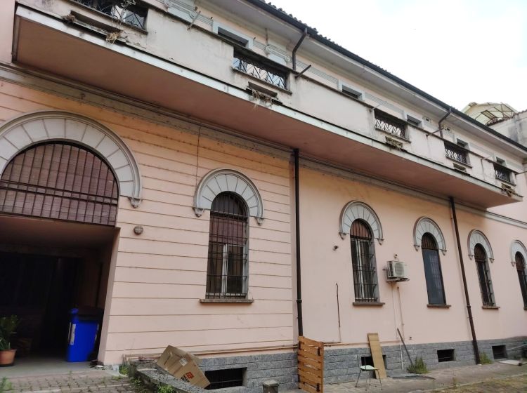 Stabile o palazzo in vendita, via Palestro  18, Centro, Pavia