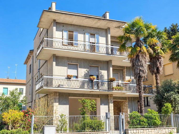 Appartamento in vendita, via Vittorio Veneto  9, Acquapendente