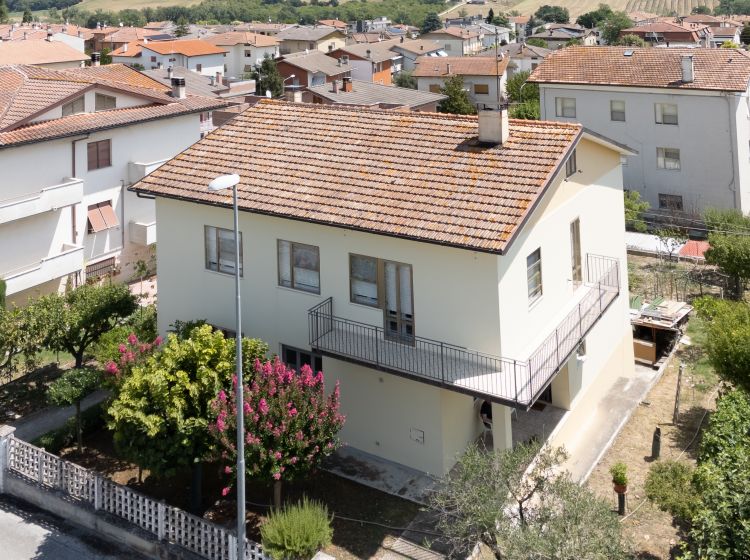 Terratetto plurifamiliare in vendita, via Giambattista Pergolesi, Osteria, Serra De' Conti