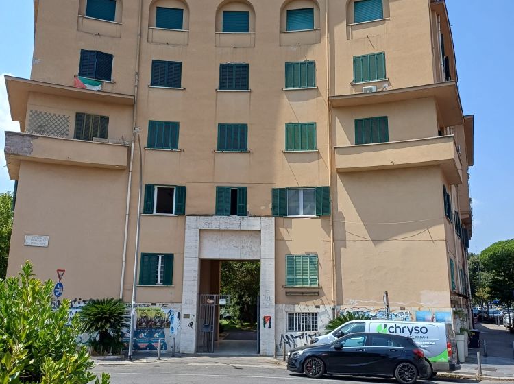 Appartamento in vendita, Piazza Oderico da Pordenone  1, Garbatella, Roma