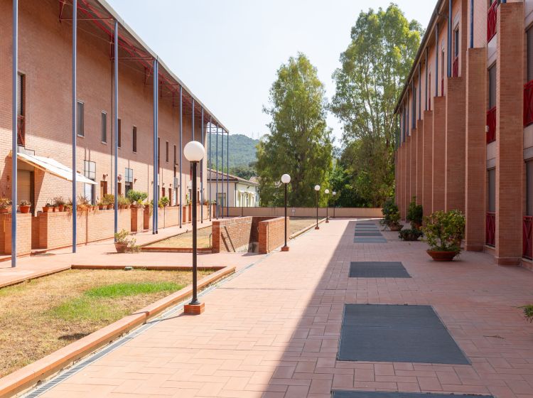 Trilocale in vendita, via della Valle Benedetta  112, Livorno