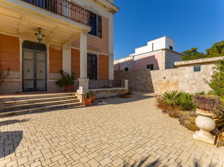 Villa in vendita, Lungomare Cristoforo Colombo  240, Santo Spirito, Bari