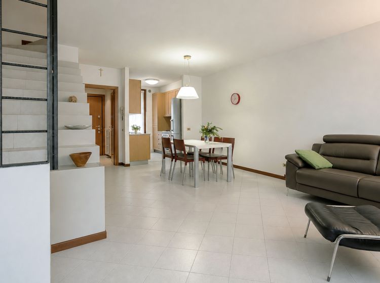 Villa in vendita, via Fratelli Bonacina  4, Dorotina, Mozzo