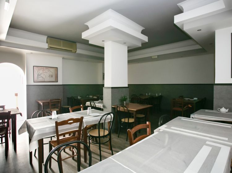 Negozio in vendita, Piazza Gaspare Ambrosini  47, San Basilio, Roma