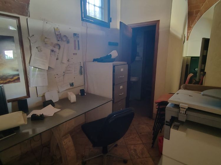 Negozio in vendita, via Polidori  1, Bientina