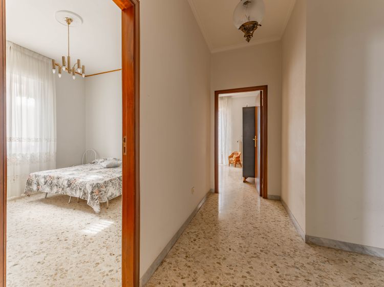 Quadrilocale in vendita, via Giuseppe de Caro  11, Noci