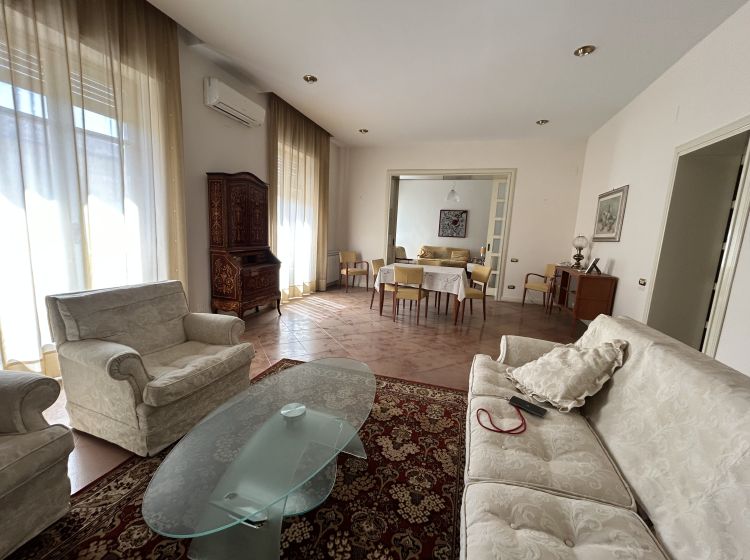 Quadrilocale in vendita, via Alessandro Manzoni  79, Centro, Agrigento