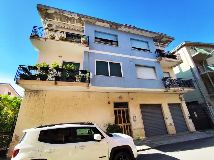 Quadrilocale in vendita, via Thaon de Revel, Scalea
