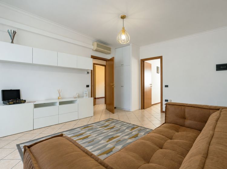 Trilocale in vendita, via Arciprete Rota  24, Lallio
