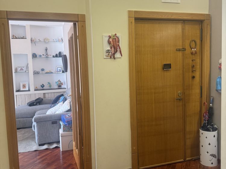 Quadrilocale in vendita, via San Maria di Costantinopoli alle Mosche  14, Zona Industriale, Napoli