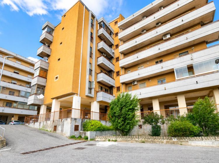 Quadrilocale in vendita, via Francesco Massara, De Filippis, Catanzaro