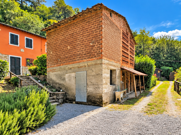 Casale in vendita, via di Medicina, Pescia