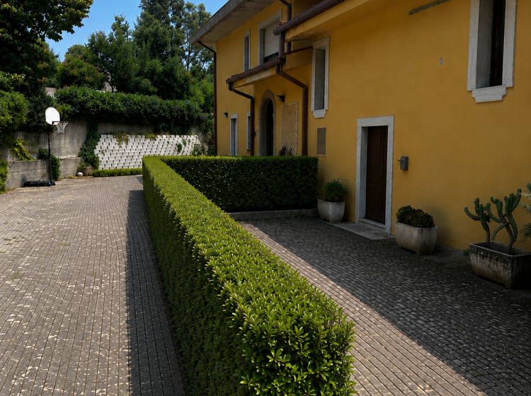 Villa in vendita, via Leonardo di Bona  7, De Filippis, Catanzaro