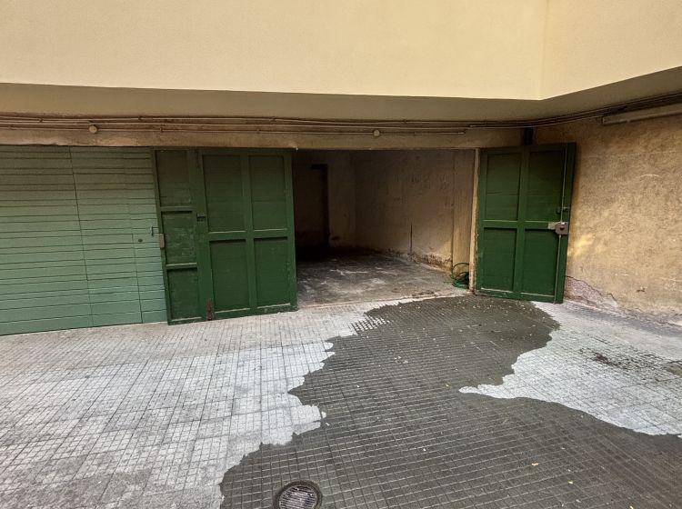 Box / Garage in vendita, via Oreste Tommasini  13, Bologna, Roma