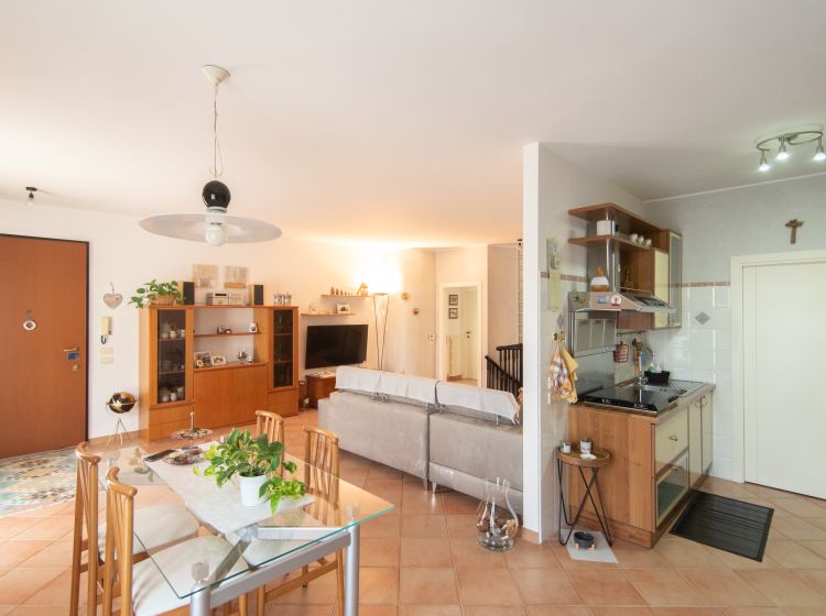 Appartamento in vendita, Strada di Valle Tresole  14, Pesaro
