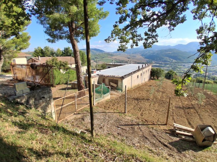Magazzino o deposito in vendita, via Forchiusa Est  114, Forchiusa, Serra San Quirico