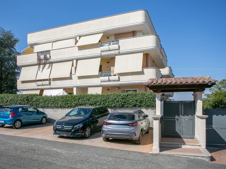 Trilocale in vendita, via di Selva Candida  391A bis, Casalotti, Roma