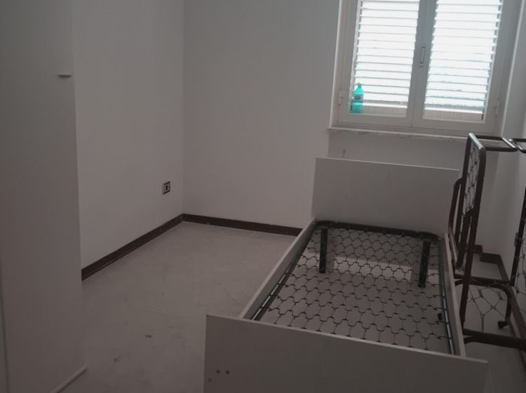 Bilocale in vendita, via Cavone, Roccella Ionica