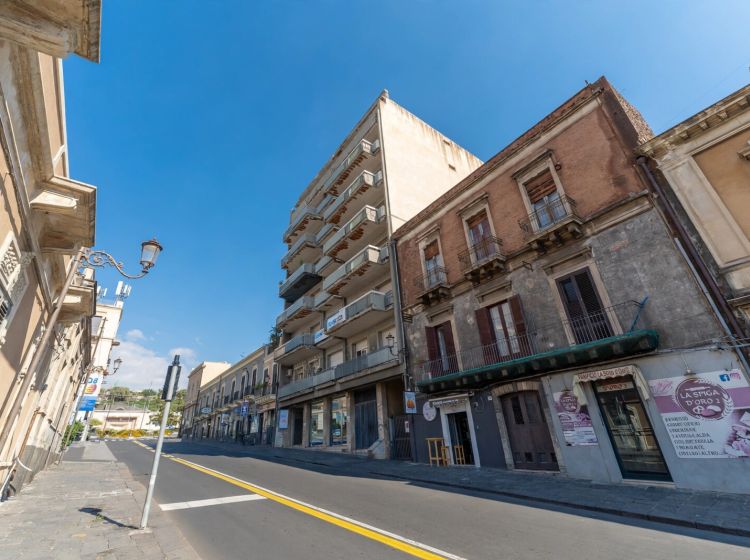 Trilocale in vendita, via Etnea  756, Gioeni, Catania