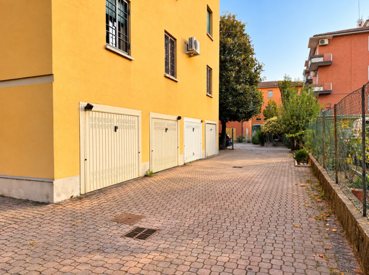 Box / Garage in vendita, via Alessandro Stoppato  22, Corticella, Bologna