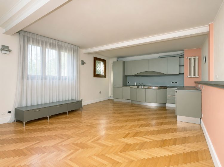 Bilocale in vendita, via Teodoro Frizzoni  27, Centro, Bergamo