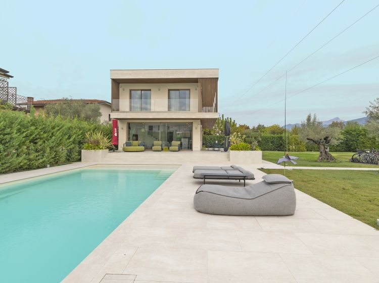 Villa in vendita, via Giuseppe Viner, Forte Dei Marmi