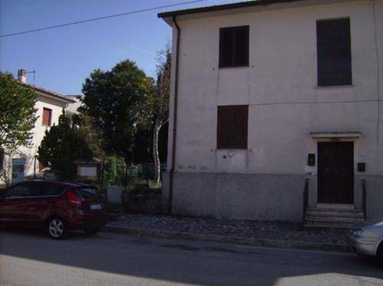 Bilocale in vendita, Colle Di Tora