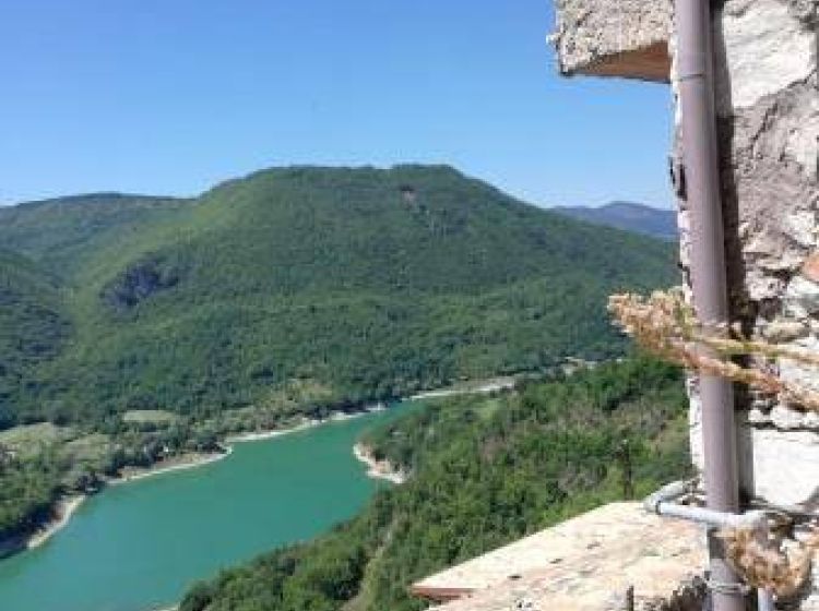 Terratetto unifamiliare in vendita, via Mazzini, Ascrea