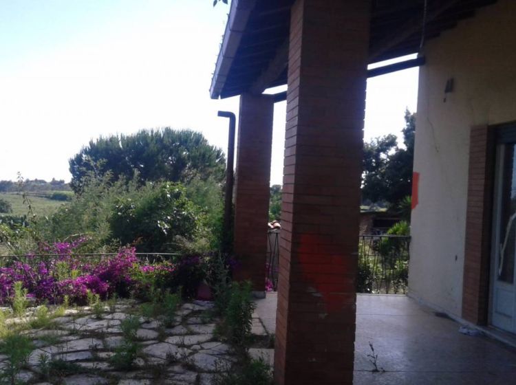 Villa in vendita, Campoleone, Aprilia
