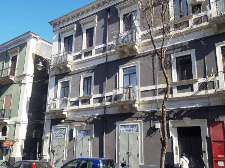 Negozio in vendita, via Plebiscito 53, Catania