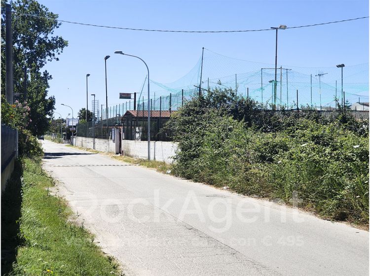 Quadrilocale in vendita, viale delle Mimose, Ruggero, Sellia Marina