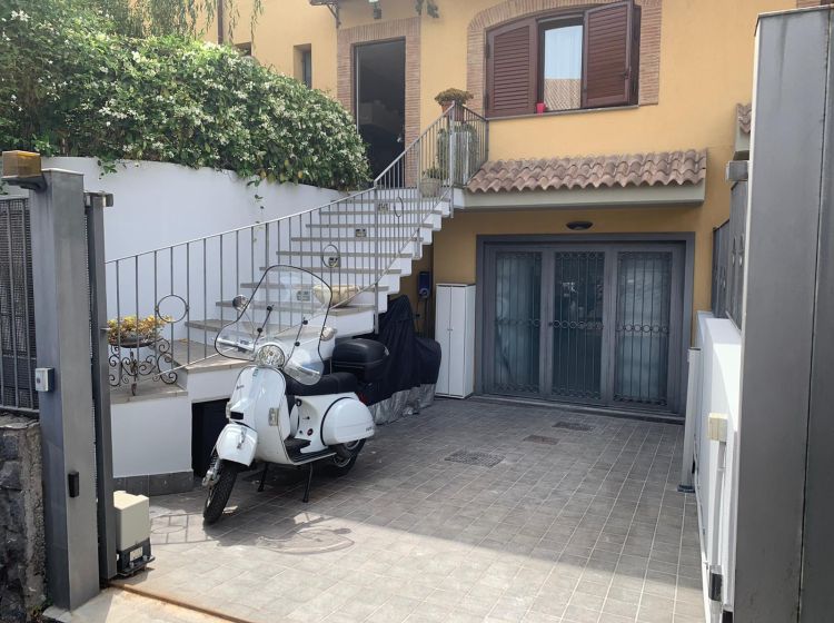 Villa in vendita, via Antonello da Messina 5, San Gregorio Di Catania