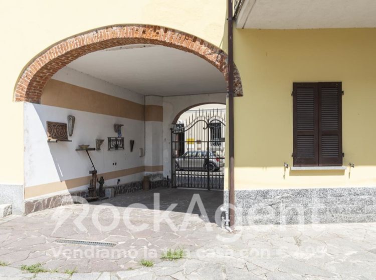 Trilocale in vendita, via Mazzini, Sannazzaro De' Burgondi