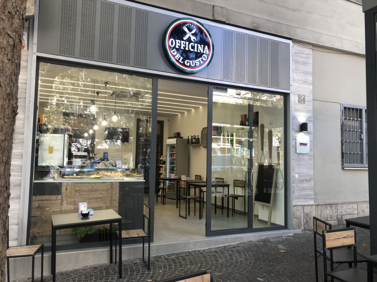 Negozio in vendita, viale Beethoven 54, Roma
